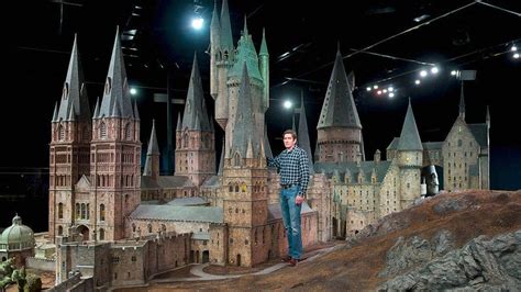 I'd Live in This Incredibly Detailed Hogwarts Castle Model