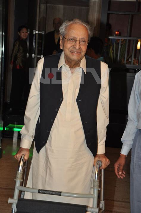 VETERAN BOLLYWOOD ACTOR PRAN DEAD AT 93: | Guyana News and Information ...