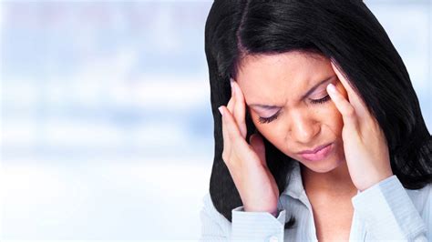 How to Manage Chronic Migraine: Understand the Triggers - Review Guruu