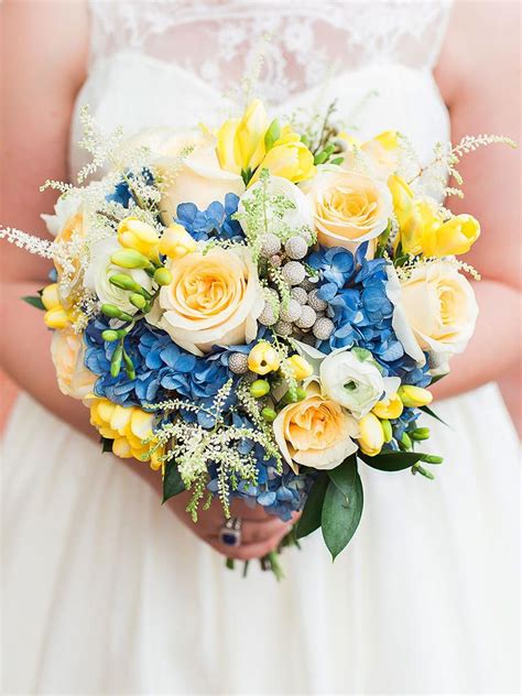 A Guide to Blue Wedding Flowers and 36 Ways to Use Them | Yellow ...