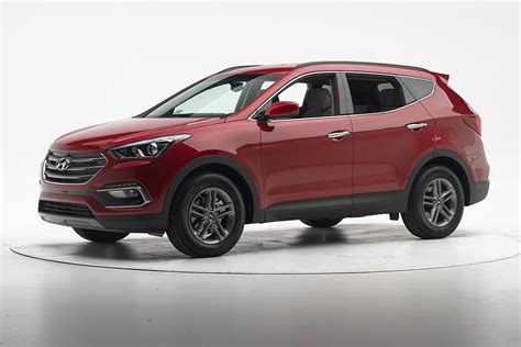 2017 Hyundai Santa Fe Sport Earns Top Safety Pick+ From IIHS