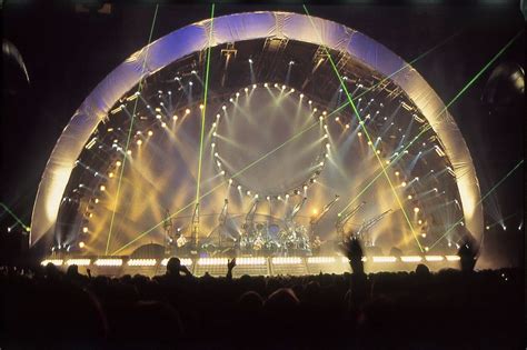 Pink Floyd - Earls Court 1994 VII in 2022 | Pink floyd concert, Pink ...