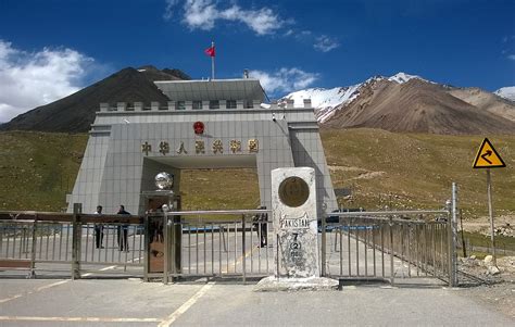 Khunjerab pass (Pak China Border) opens for trade and travel – Pakistan Travel & Culture