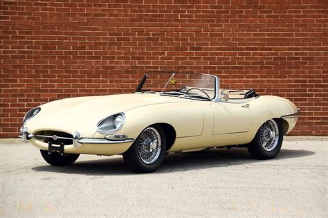 1964 JAGUAR XKE ROADSTER