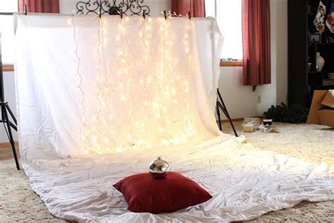 DIY Christmas backdrop to take baby pictures at home @Allyson Clapp | Diy photography props, Diy ...