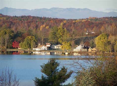 Lived in Monkton, Vermont in the mid-70's for 2nd and 3rd grade. Remember the BIG bicentennial ...