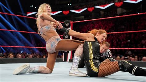 Raw 10/14/19 ~ Charlotte Flair vs Becky Lynch - WWE Photo (43139249) - Fanpop