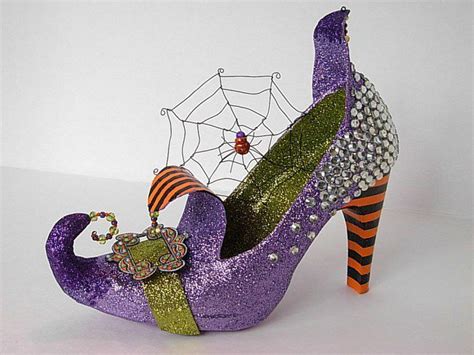 How to Make Amazing Witch Shoes For Sweets and Treets | Witch shoes, Halloween projects, Witch diy