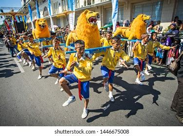 Bandung West Java Indonesia Sisingaan Traditional Foto Stok 1446675032 | Shutterstock