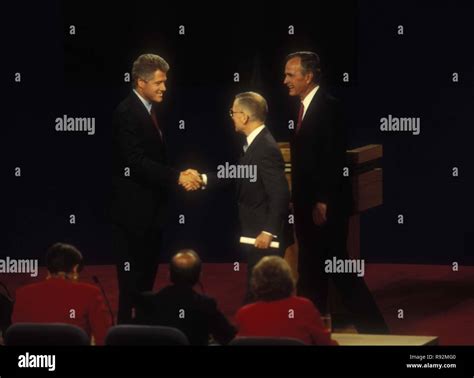 Bush perot clinton debate hi-res stock photography and images - Alamy