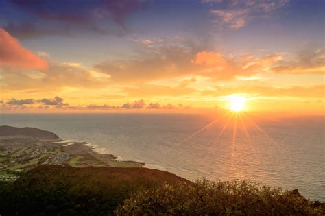 Top Sunrise Hikes on O'ahu - Trails of Freedom | Sunrise, Hawaii travel, Oahu