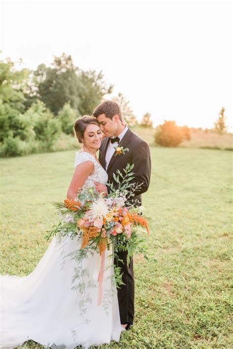 Pretty pink barn wedding inspiration with creative cocktails & desserts