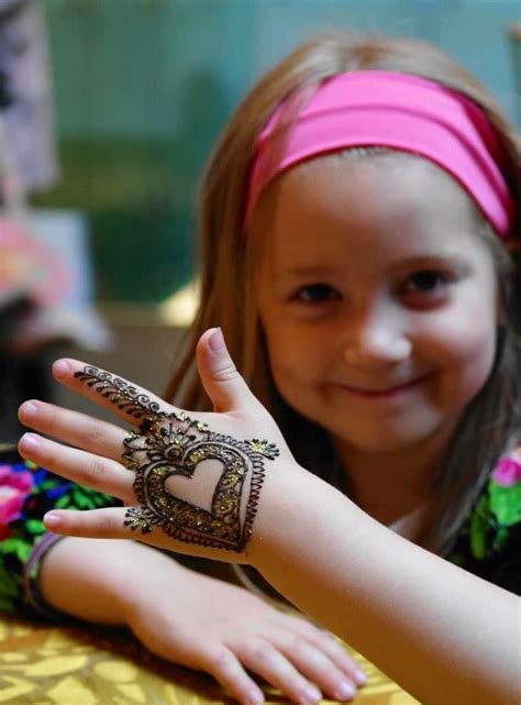 Kids Mehndi Designs 2014 for Eid