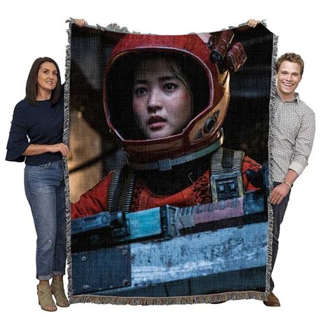 Space Sweepers Movie Kim Tae-ri Captain Jang Woven Blanket