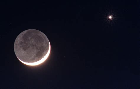 Venus and the moon: What's going on in the sky tonight