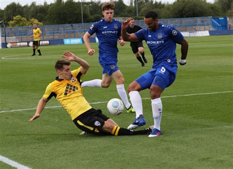 Bulls News: First Half Pictures From Curzon Ashton