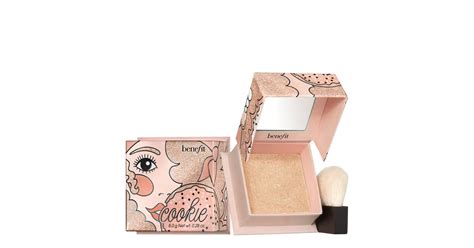 Benefit Cosmetics Cookie Highlighter | The Best New UK Beauty Products of August 2019 | POPSUGAR ...