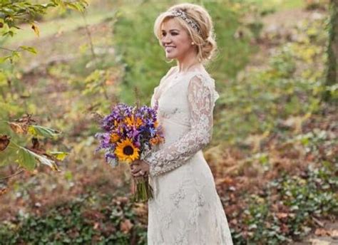 Kelly Clarkson wedding dress – American Idol Net