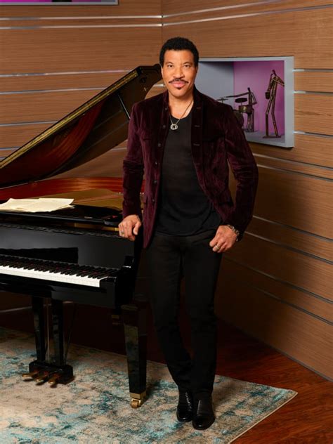 Lionel Richie on American Idol - TV Fanatic