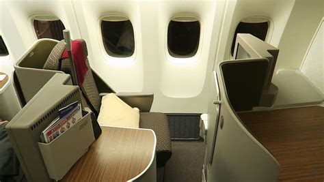 Garuda Indonesia Business Class (Jakarta-Amsterdam) - Havayolu 101