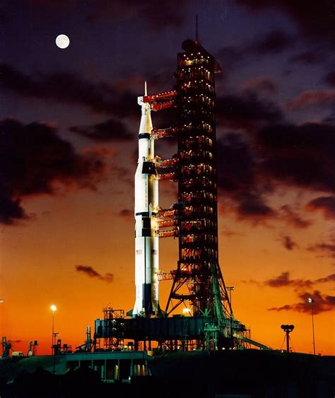 Apollo 11 in high-res (30 HQ Photos) | Apollo 11 moon landing, Apollo ...