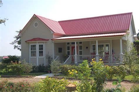 red metal roof houses | red metal roof | Red Roof Ranch Craftsman Style Homes Exterior Color ...