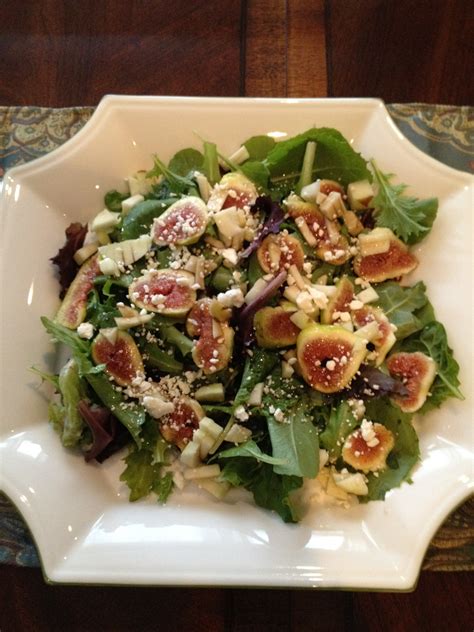 Simple Fig Salad