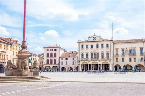 Este, Italy - Top 9 Things to Do in This 3,000-Year-Old Walled Town | Republic of venice, Italy ...