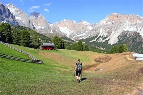 The 5 Best Scenic Day Hikes You Can't Miss Near Val Gardena, Dolomites