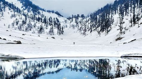 KARERI LAKE TREK IN MARCH | SNOW TREKKING HIMACHAL PRADESH 🏔️🗻⛰️🌄. | EPISODE 2 - YouTube