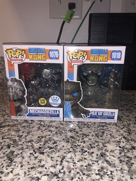 FUNKO POP Mechagodzilla GITD Glow Funko Shop Exclusive #1076 + Heat Ray Godzilla for Sale ...