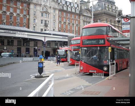 Victoria bus station london hi-res stock photography and images - Alamy