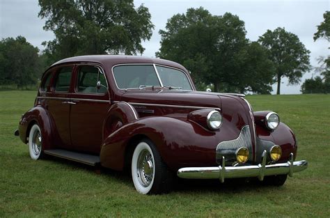 1939 Buick Roadmaster Formal Sedan Photograph by Tim McCullough