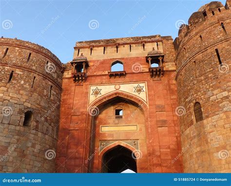 Close View Of Bara Darwaza, Big Gate Of Purana Qila, New Delhi, Stock Photo - Image: 51885724