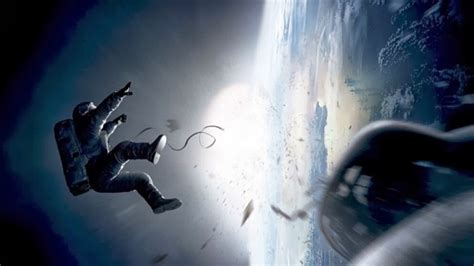 Movie Review : 'Gravity' - The Cinemaholic