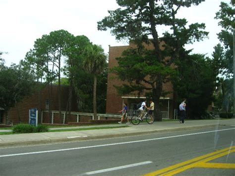 University-of-Florida-Campus-Tour-Gainesville-FL-003