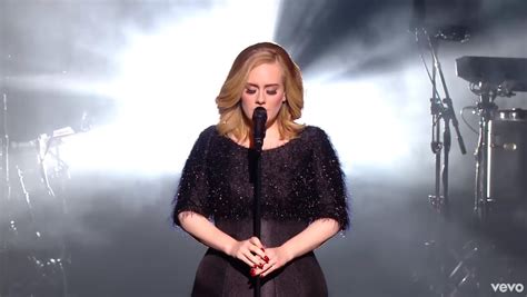 Adele Delivers Mesmerizing Live Performance of 'Hello' That Leaves Audience Breathless - Inner ...