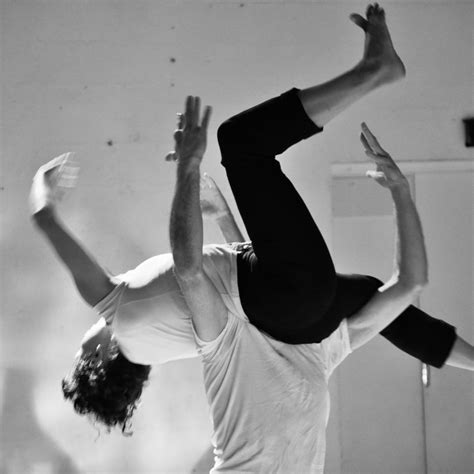 CONTACT IMPROVISATION AND INSTANTANEOUS COMPOSITION with Andrew Harwood - Mile Zero Dance