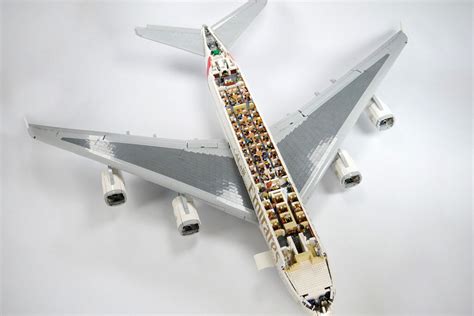 BigPlanes’ Latest LEGO MOC Airplanes Is 6 Feet Long And Has A Wingspan ...