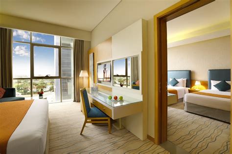 Best Price on Royal Continental Hotel - Dubai Airport in Dubai + Reviews!