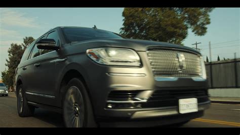 Lincoln Navigator SUV In The Lincoln Lawyer S01E02 "The Magic Bullet ...