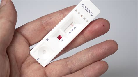 Everlywell's FDA-authorized COVID-19 test kit launches [Video]