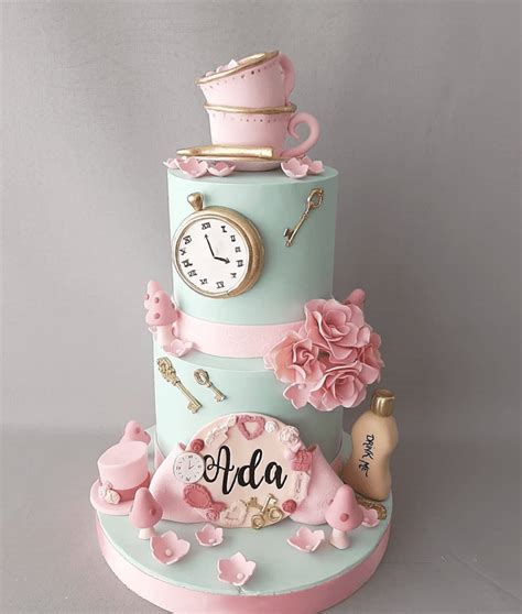 Alice in Wonderland Cake Design Images (Alice in Wonderland Birth… | Alice in wonderland cakes ...