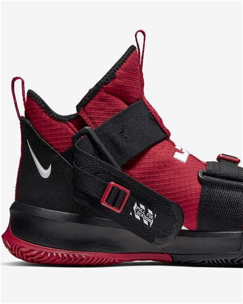 Баскетбольные кроссовки LeBron Soldier 13 SFG. Nike RU