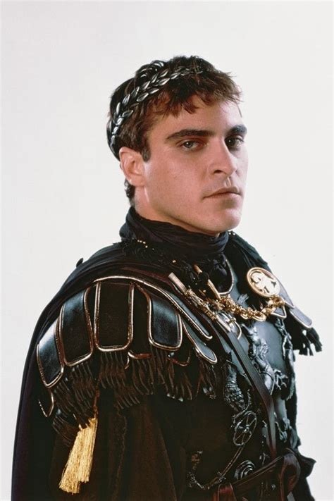 Joaquin Phoenix in Gladiator (2000) | Joaquin phoenix gladiator ...