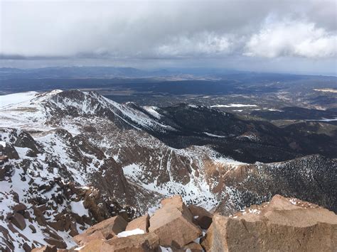 [OC] [4032x3024] Breathtaking view from the summit of Pikes Peak. : r/EarthPorn