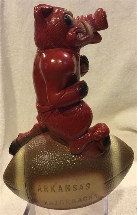 Lot Detail - VINTAGE ARKANSAS RAZORBACKS MASCOT PAPERWEIGHT