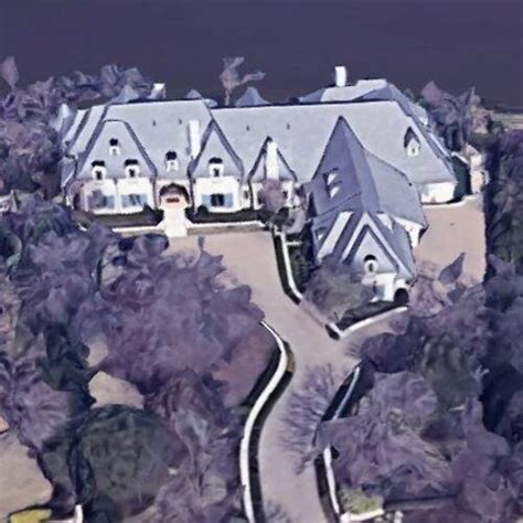 NOT* Wayne LaPierre's House in Westlake, TX - Virtual Globetrotting