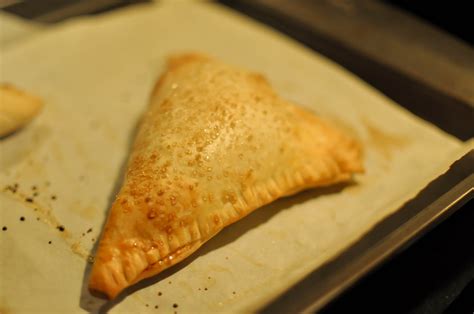 Bless This Food: Pie Crust Apple Turnovers