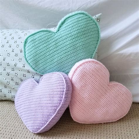 Candy Heart Pillow Crochet Pattern - Once Upon a Cheerio | Crochet pillow pattern, Valentines ...